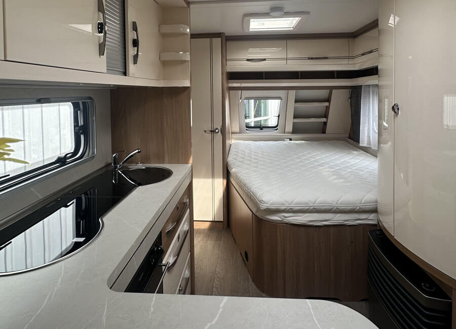 2-hobby-excelent-560-cfe-2022-caravan-te-koop-in-losser-enschede
